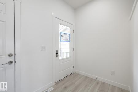 8641 97 AVENUE, Morinville, 阿尔伯塔 T8R 2S1, 加拿大