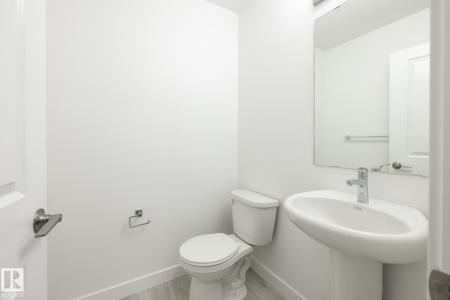 8641 97 AVENUE, Morinville, 阿尔伯塔 T8R 2S1, 加拿大