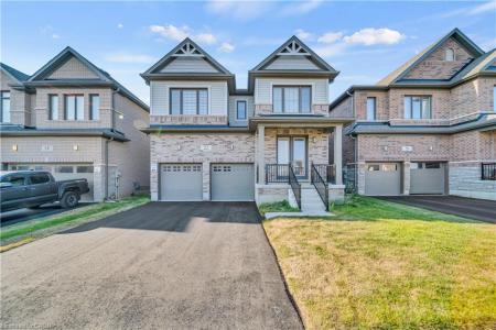 22 THOMAS GEMMELL ROAD, Ayr, Ontario N0B 1E0, Canadá