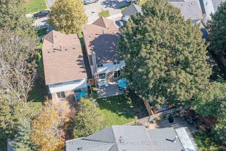 134 WALTON DRIVE, Aurora, Ontario L4G 3K4, Canadá