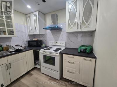 17 SKYRIDGE ROAD, Toronto (morningside), 安大略省 M1E 4N7, 加拿大