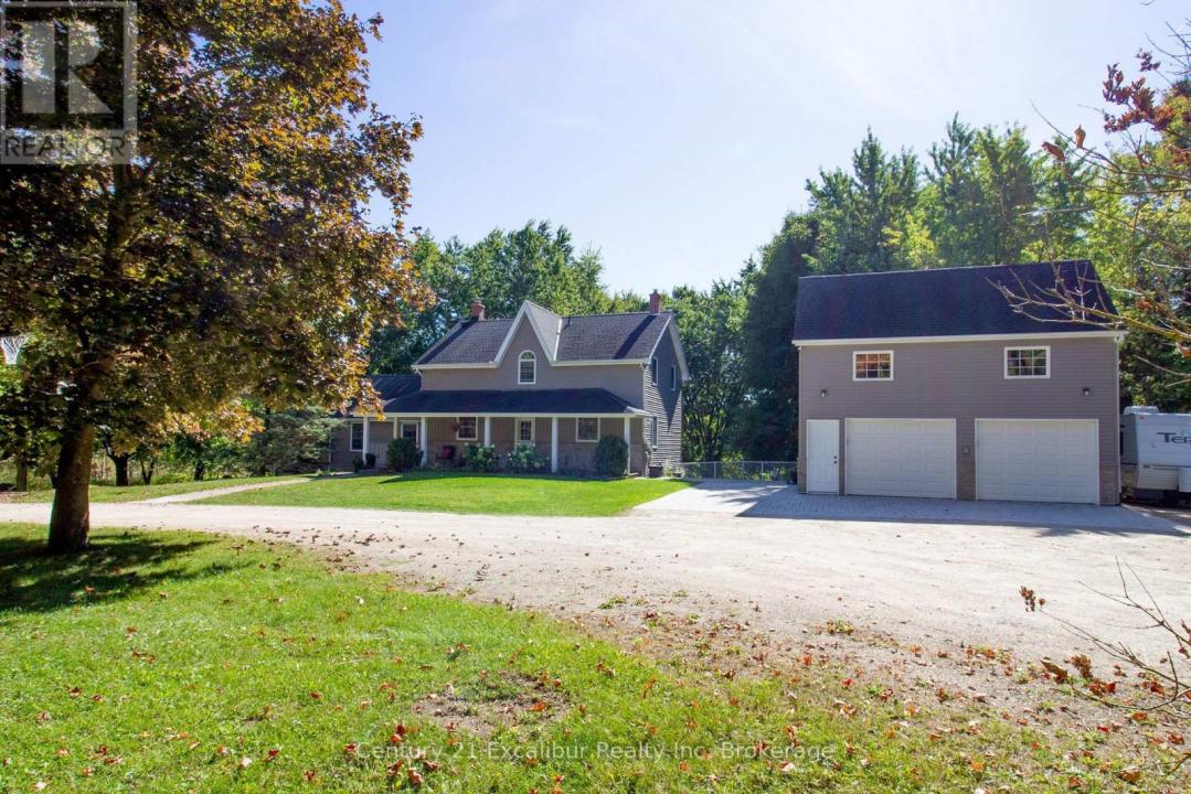 8583 SDRD 15, Centre Wellington, Ontario N0B 1J0, Kanada