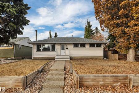 11022 160A STREET NW, Edmonton, Alberta T5P 3G7, Canada