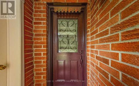 31 DORKING DRIVE, Brampton (heart Lake West), Ontario L6Z 3T9, Kanada