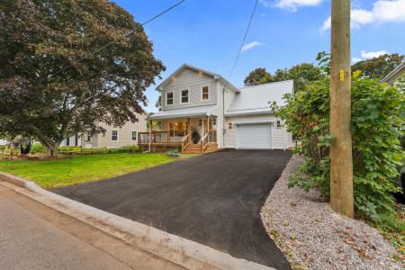 366 OAK AVENUE, Summerside, 艾德華王子島 C1N 2A7, 加拿大