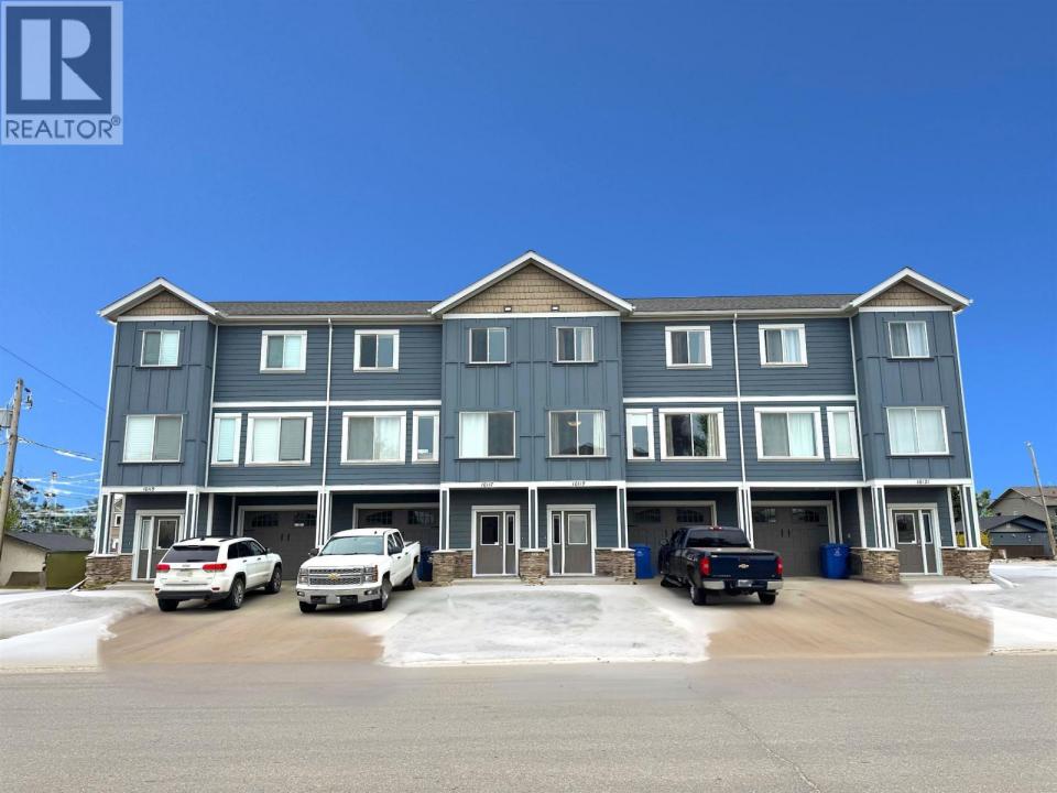 10121 97 AVENUE, Fort St. John, British Columbia V1J 1N8, Canada