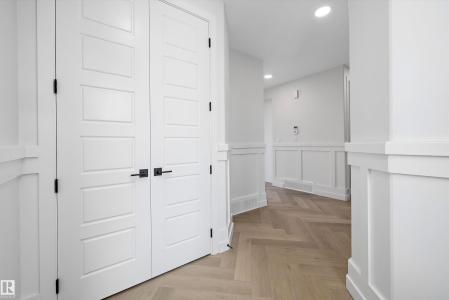 22 CANNES COVE, St. Albert, 阿尔伯塔 T8T 2C6, 加拿大