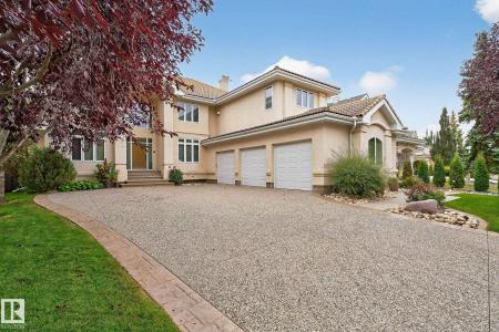 473 HEFFERNAN DRIVE NW, Edmonton, Alberta T6R 2X1, Canada