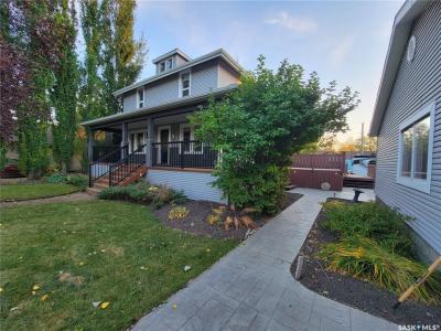 560 4TH AVENUE E, Unity, 薩斯喀徹爾省 S0K 4L0, 加拿大