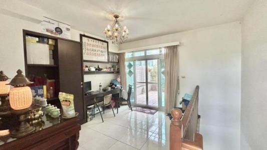 鶯桃路, Yingge Dist., Nowe Tajpej 239, Tajwan