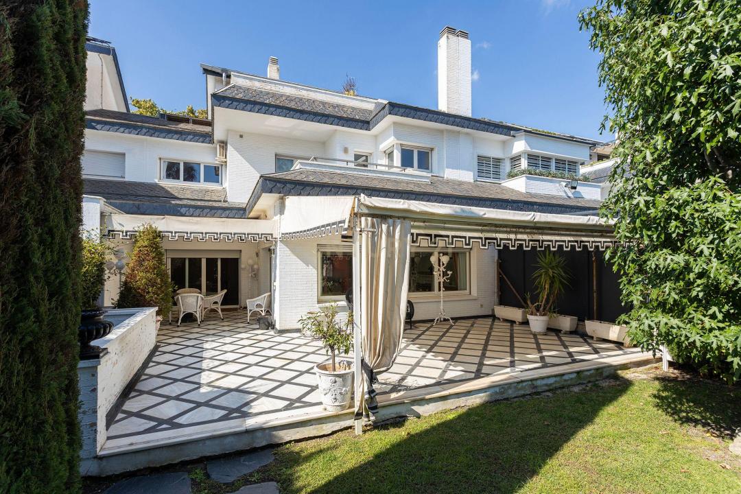 Барселона, Cataluña/Catalunya 08034, Испания