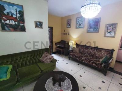 Calle Bolívar, Sector Centro, Municipio Santiago Mariño, Estado Aragua 15, Turmero, Aragua 2115, Venezuela