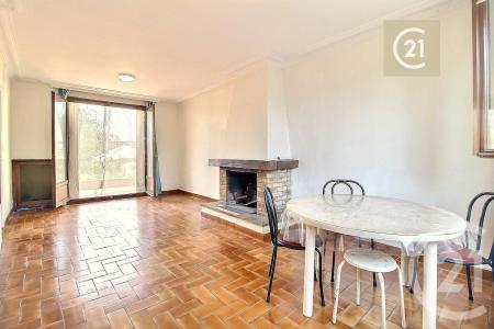 Les Pavillons Sous Bois, Isla De Francia 93320, Francia