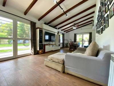 Bordabehere 1877, Funes, Santa Fe 2132, Argentina