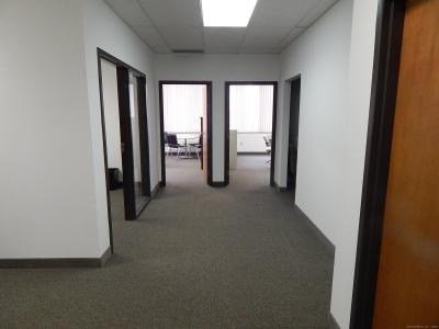 2049 Silas Deane Highway, Rocky Hill, Коннектикут 06067, Соединенные Штаты