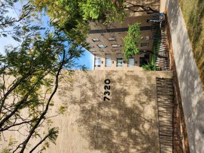 7320 N. Rogers Ave Unit 514, Chicago, Illinois 60626, USA