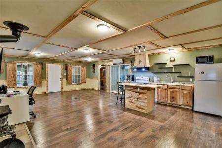 5711 Flint Drive, Granbury, Texas 76048