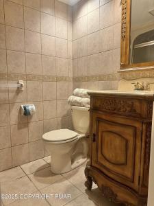 33 Midlake Drive unit: #101, Lake Harmony, Пенсильвания 18624, Соединенные Штаты