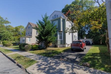 54 Linwood Pl, East Orange City, New Jersey 07017-1719, États-Unis