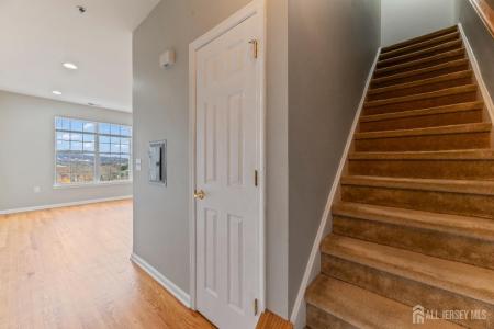 142 Conover Terrace, Lebanon Bor, 紐澤西州 08833, 美國