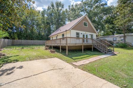 1076 Lilinoe Way, Diamondhead, Mississippi 39525, USA