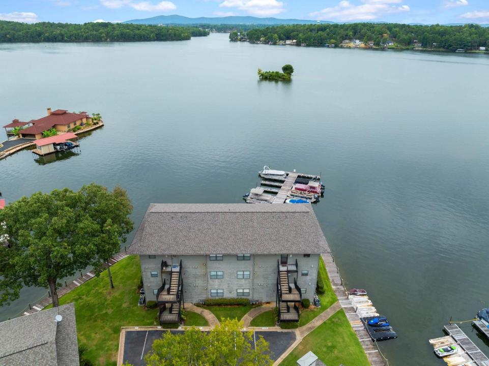 400 Farr Shores Drive, Hot Springs, Arkansas 71913, Estados Unidos