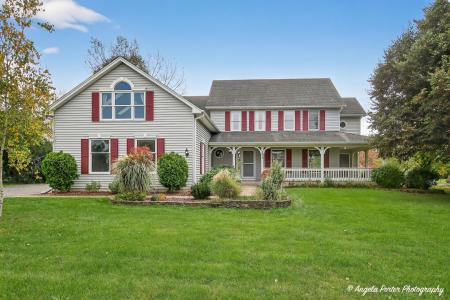 2215 Crystal Circle, Crystal Lake, Illinois 60012, USA