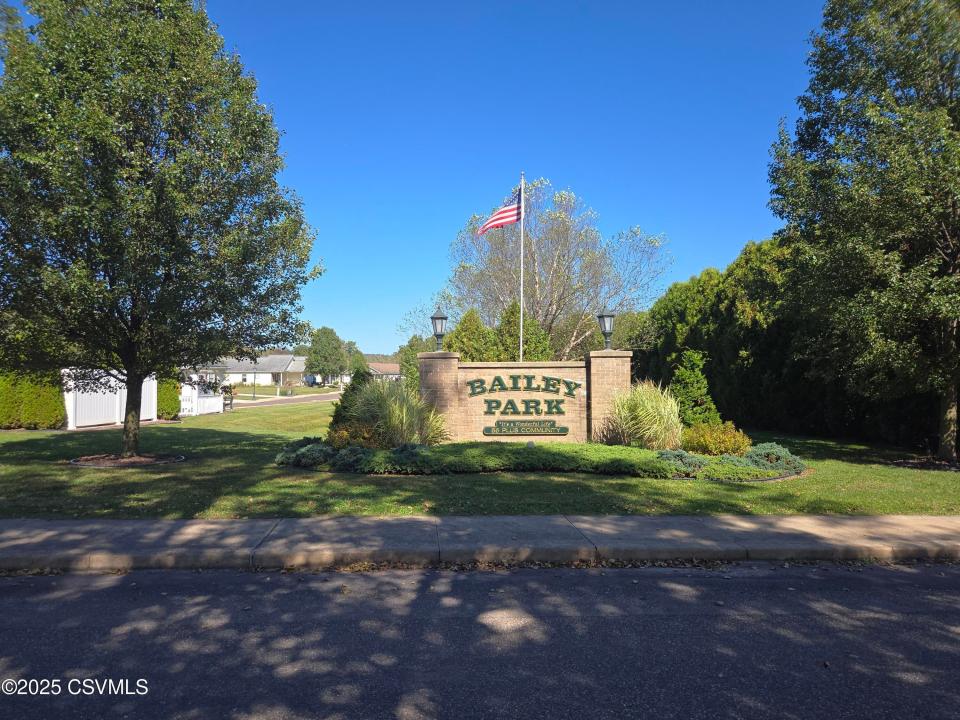 24 Bailey Pk Drive, Benton, 賓夕法尼亞州 17814, 美國