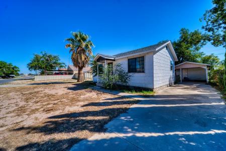 1403 W Fox Street Units A & B, Carlsbad, 新墨西哥州 88220, 美國