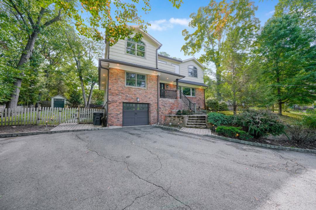 160 Grandview Avenue, Caldwell Borough, New Jersey 07006, Amerika Birleşik Devletleri