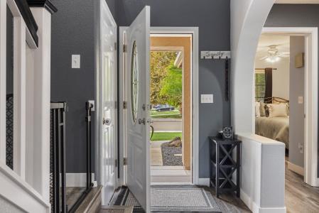 818 Travaille Way, Ripon, California 95366