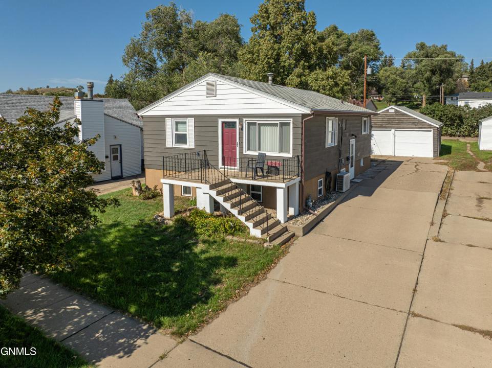 1204 1st Street, Mandan, Dakota Du Nord 58554, États-Unis