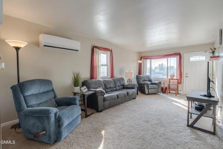 1204 1st Street, Mandan, Dakota Du Nord 58554, États-Unis