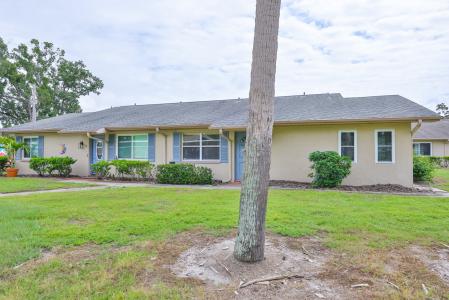 1908 Canterbury Ln # 20, Sun City Center, Florida 33573, USA