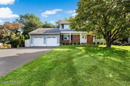 12 Meadowbrook Lane, Freehold, New Jersey 07728