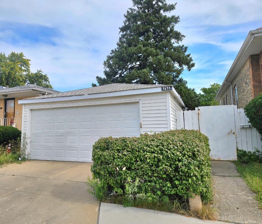 5635 S California Ave, Chicago, Illinois 60629