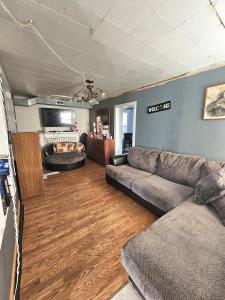 5635 S California Ave, Chicago, Illinois 60629