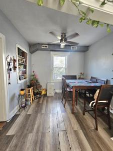 5635 S California Ave, Chicago, Illinois 60629