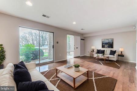 2609 Wagon Drive , 354, Alexandria, וירג'יניה 22303, ארצות הברית של אמריקה 