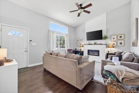 705 N Hanover Glen, Ellettsville, Indiana 47429-1069, Estados Unidos