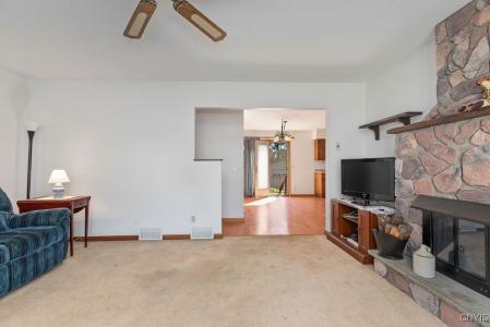 6302 Jane Lane, Cicero, New York 13039