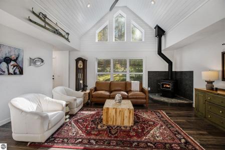 16602 Acorn Ridge Trail, Beulah, Michigan 49617, Estados Unidos