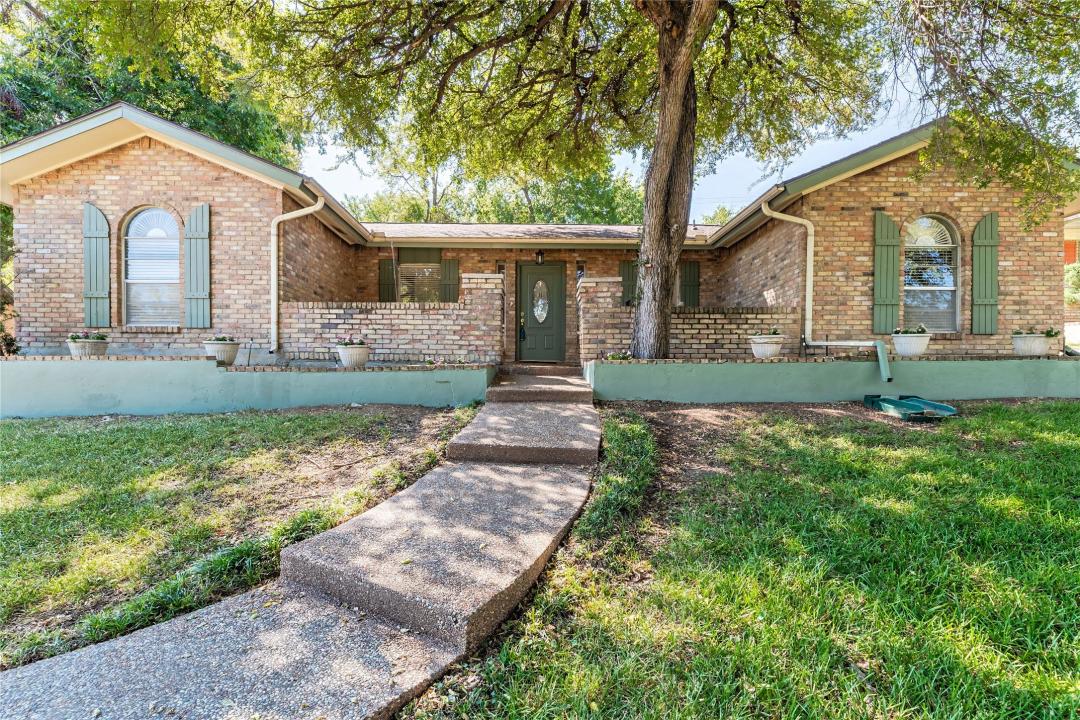 1917 Rock Creek Drive, Grand Prairie, تكساس 75050, الولايات المتحدة