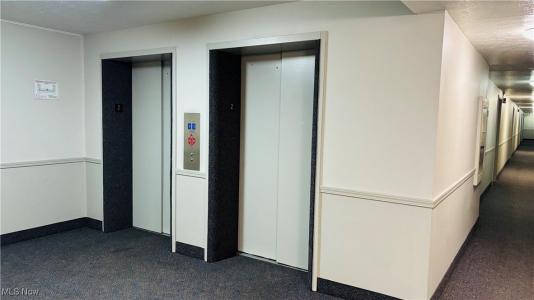 25735 Lorain Road, North Olmsted, אוהיו 44070, ארצות הברית של אמריקה