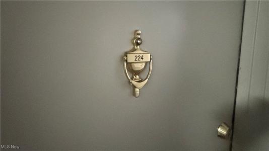 25735 Lorain Road, North Olmsted, אוהיו 44070, ארצות הברית של אמריקה