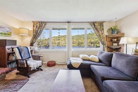 499  Ch. Riverside, La Pêche, Quebec J0X 3G0, Canadá