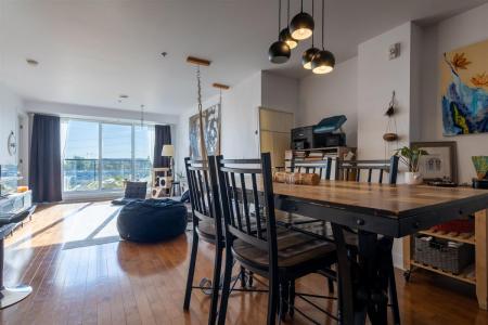 9615  Av. Papineau, Montréal (Ahuntsic-Cartierville), Quebec H2B 1Z6, Canadá