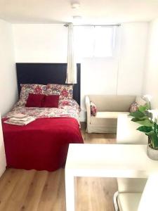 2/1, 14, Main Street, Town Area, Gibraltar