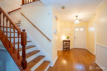 -72 Fair Acres Court, South Brunswick, New Jersey 08824, Stati Uniti