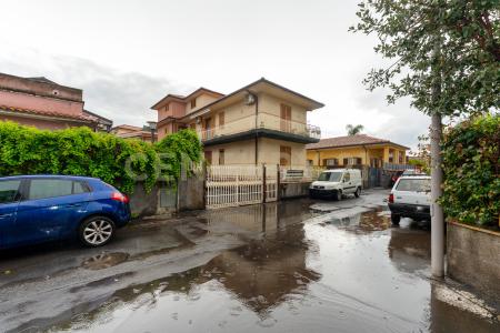 Via Guglielmo Marconi, Viagrande, Sicilia 95029, Ý